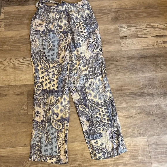 Jules & Leopold Blue and White Paisley Pants - Picture 7 of 7